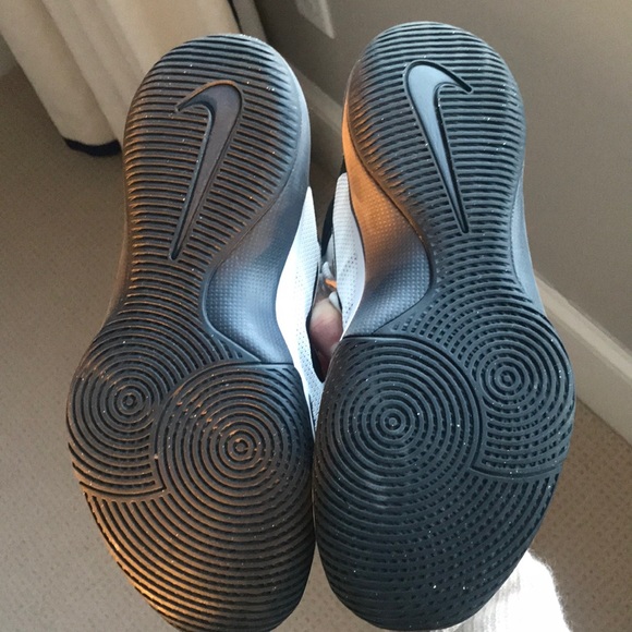 Nike Prime Hype DF 2016 basketball sneakers - Picture 4 of 4